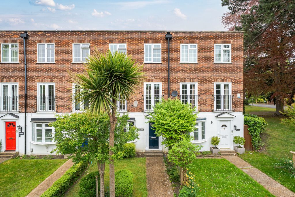 Property photo 1 of 14 1447654-1-69E1F39...
