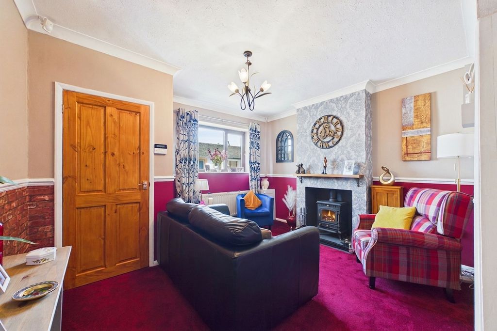 Property photo 3 of 15