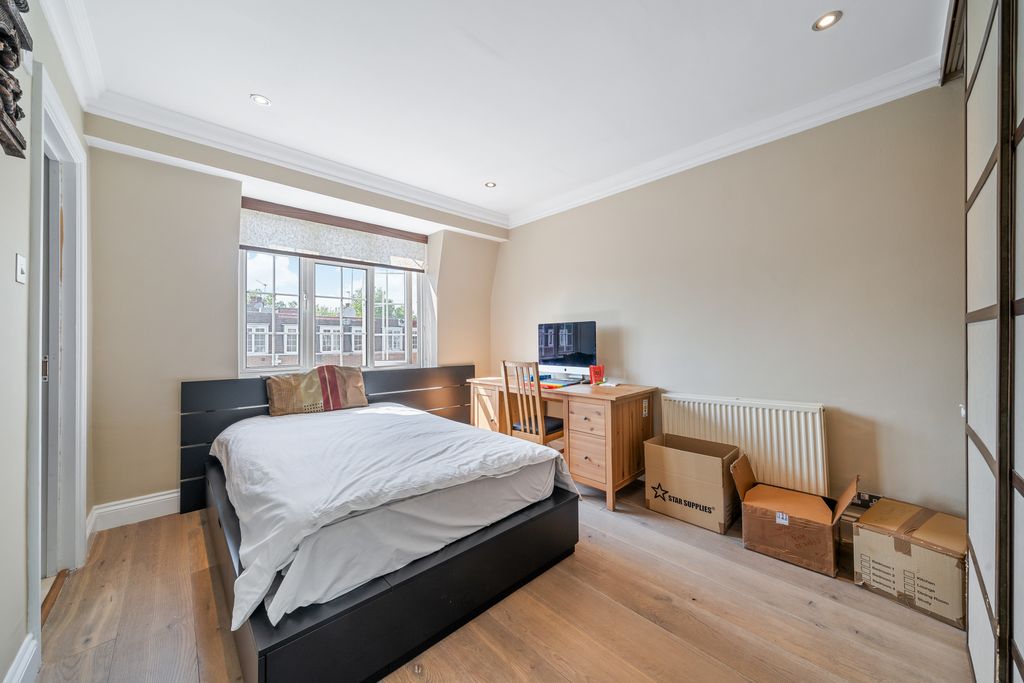 Property photo 3 of 20