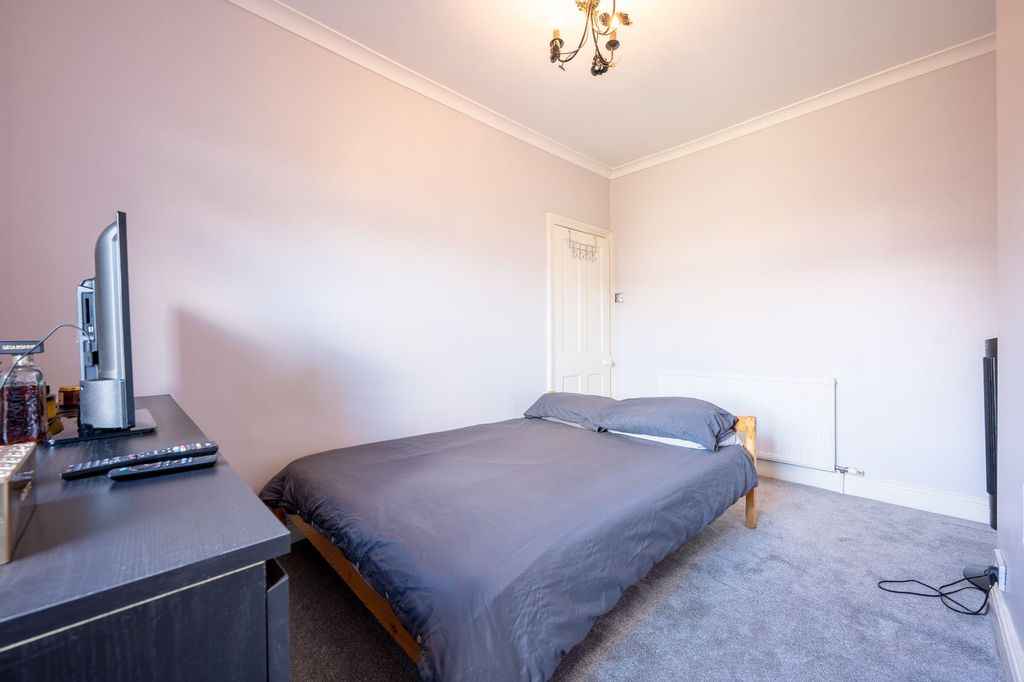 Property photo 2 of 24