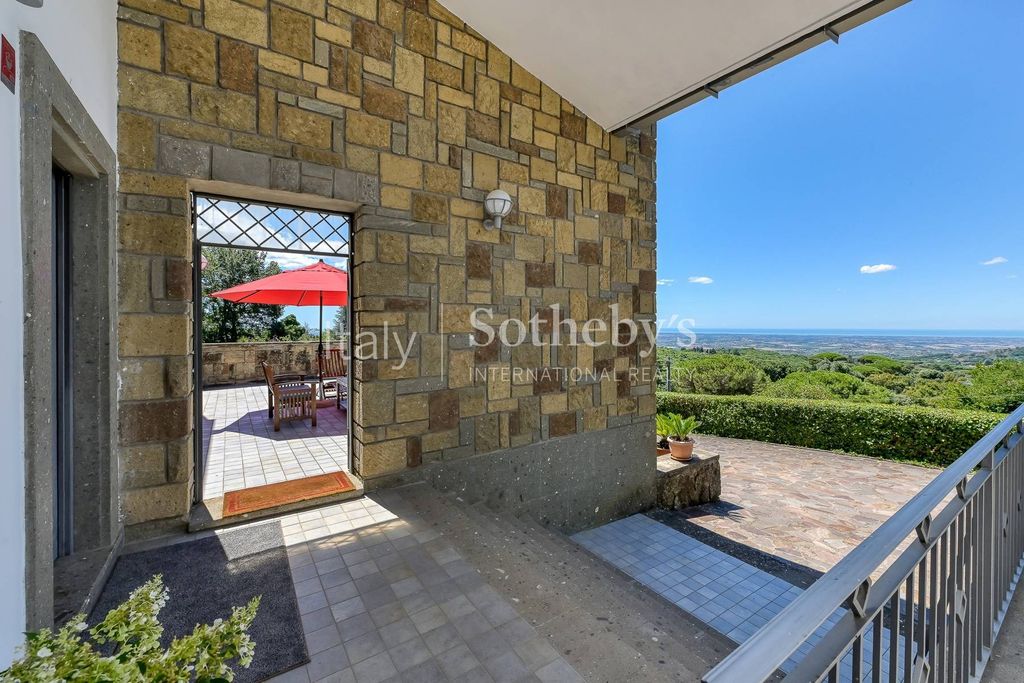 Property photo 2 of 30