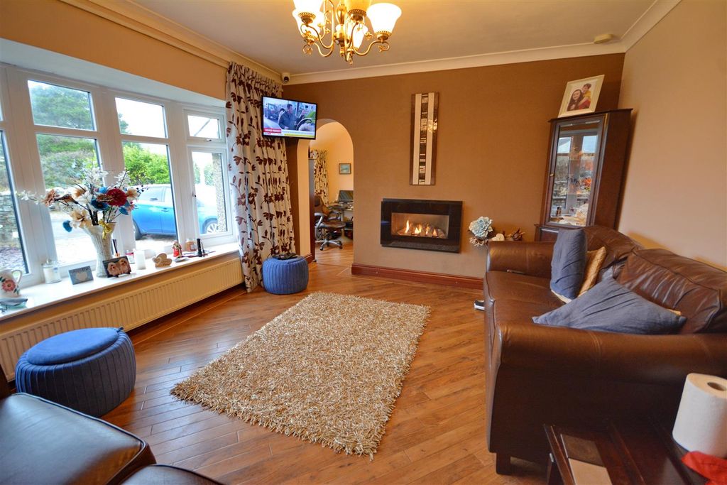 Additional image 5 of 4 bed detached bungalow for saleMorfa Bychan, Porthmadog, Gwynedd LL49