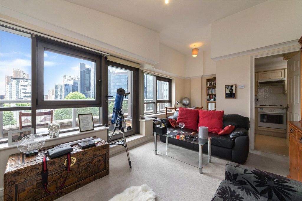 Property photo 3 of 9