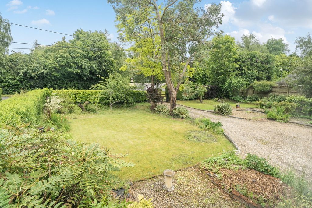 Property photo 3 of 24