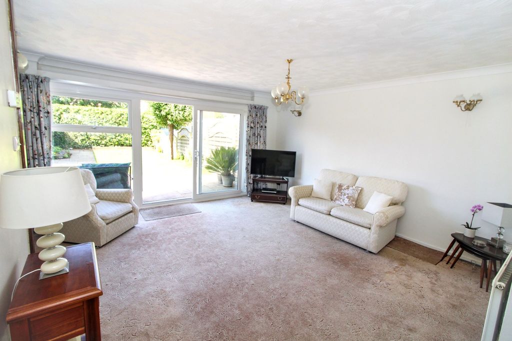 Property photo 3 of 17