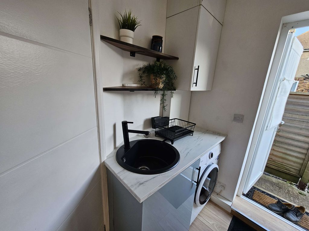 Property photo 3 of 14 Gallery