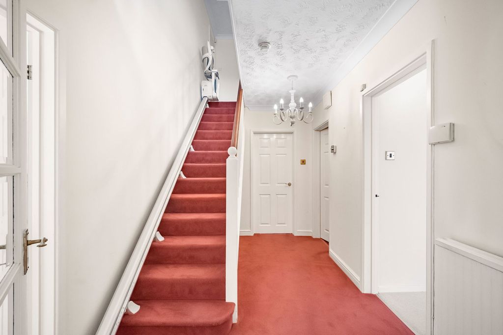 Property photo 3 of 48