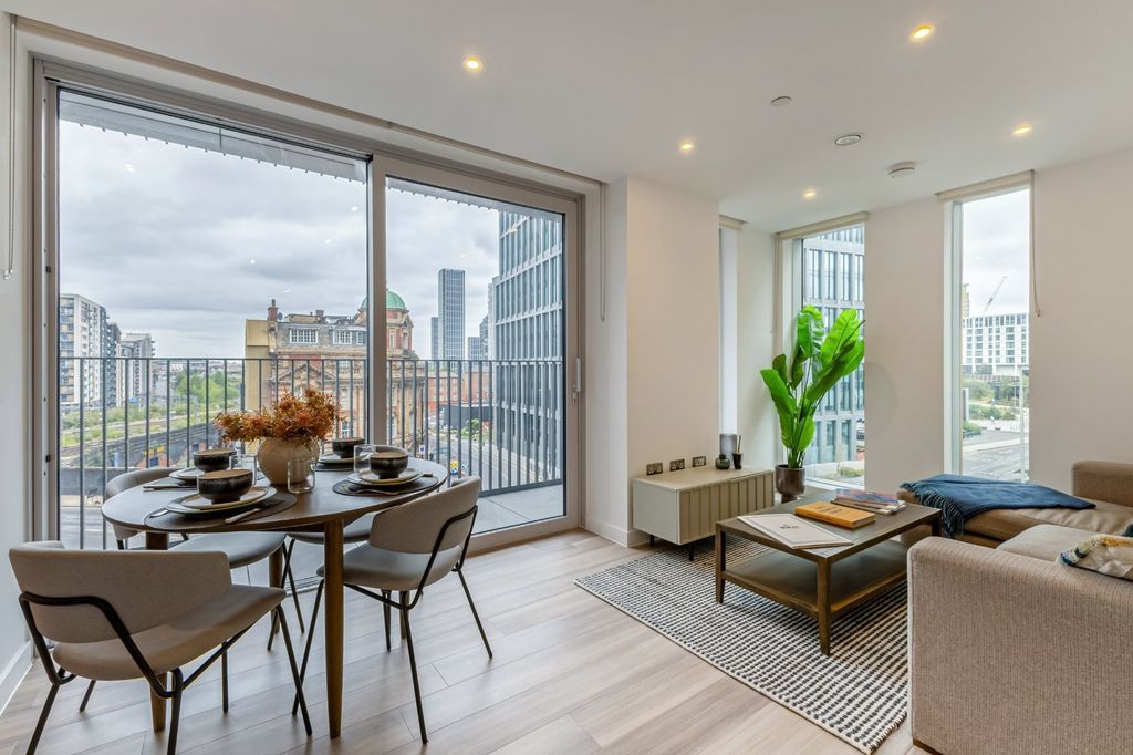 Property photo 2 of 15 Dining
