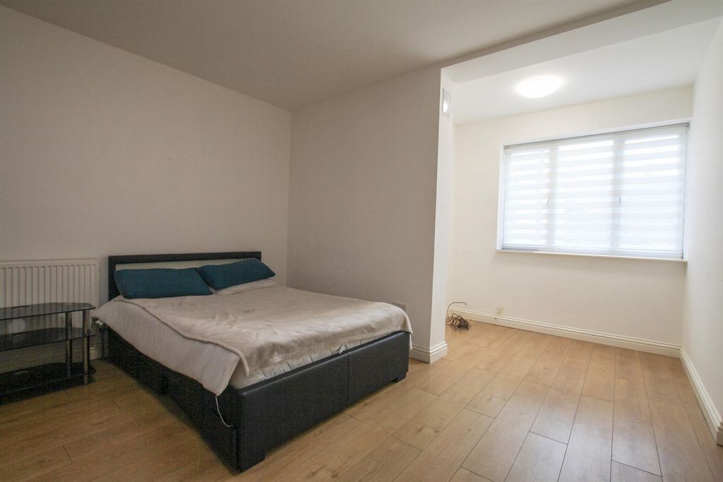 Property photo 2 of 5 Img_1411.Jpg