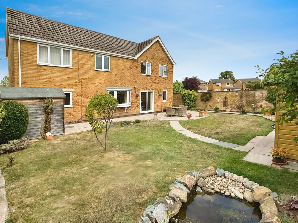 Property photo 1 of 36