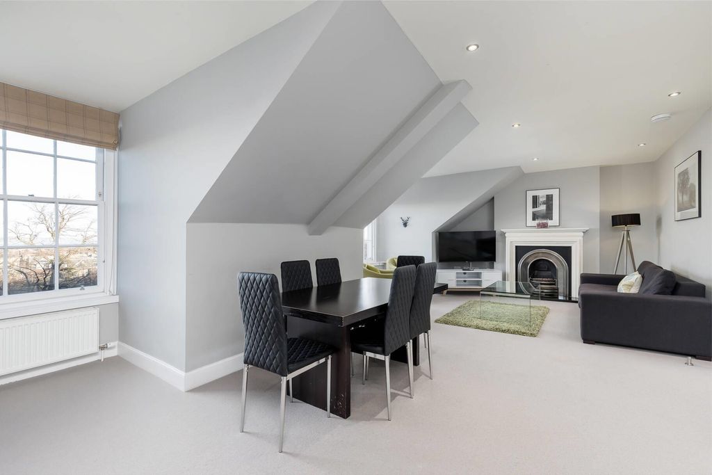Property photo 2 of 16 Image