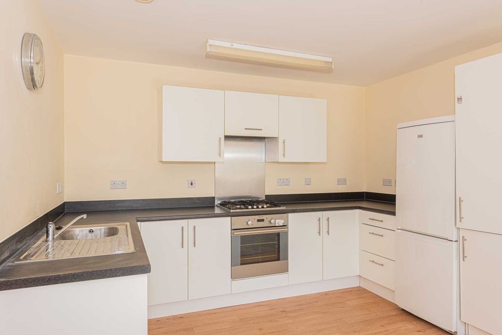 Property photo 2 of 7