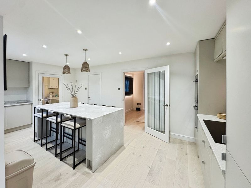 Property photo 2 of 19 Photo 17