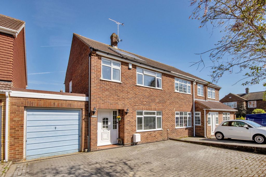 Property photo 1 of 20