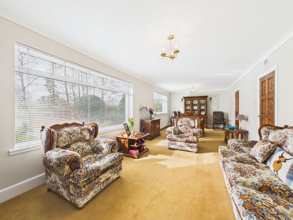 Property photo 2 of 26