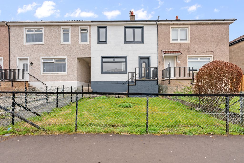 Property photo 1 of 23 Dsc00743