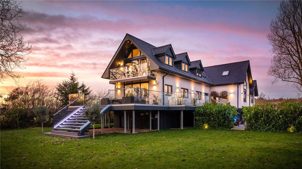 The Warren, Caversham, Reading RG4, 5 bed detached house for sale, £ ...