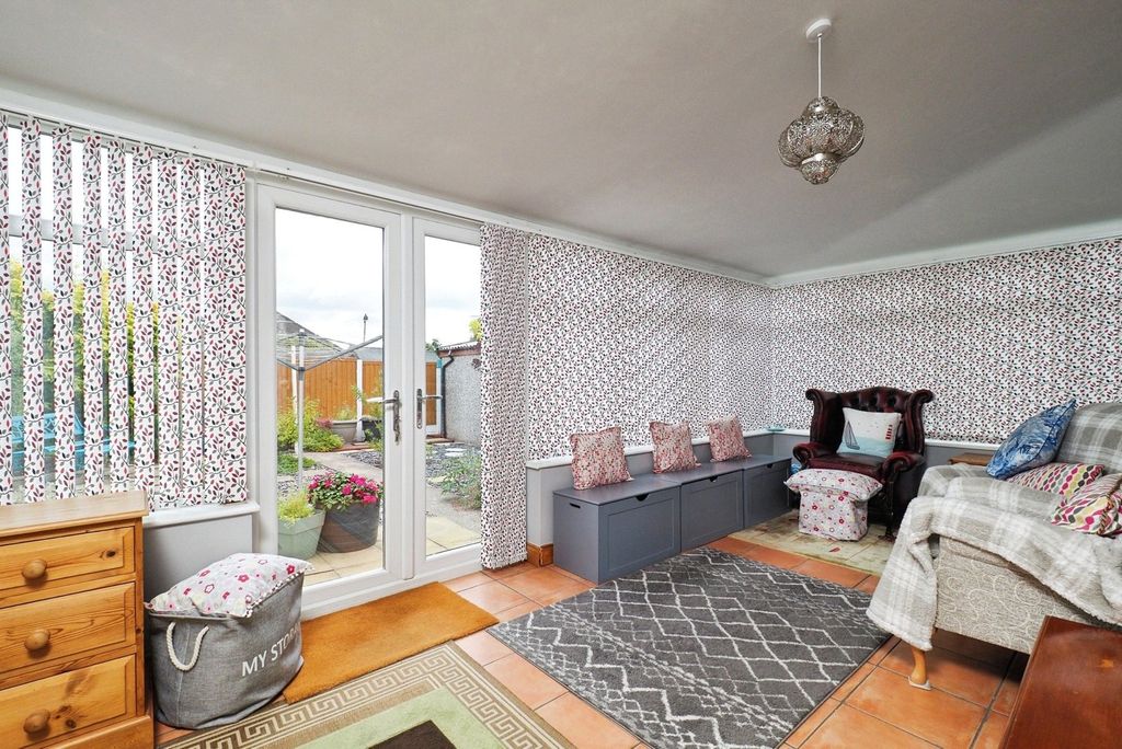 Property photo 3 of 17 Picture No. 23