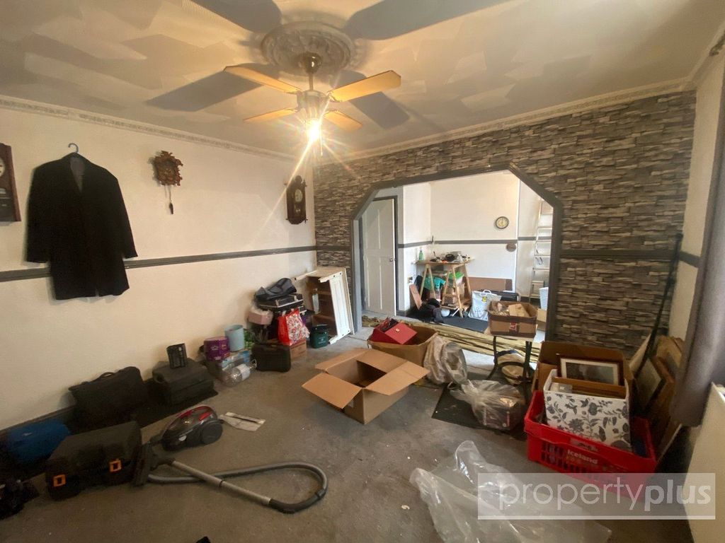 Property photo 2 of 13 Picture No. 12