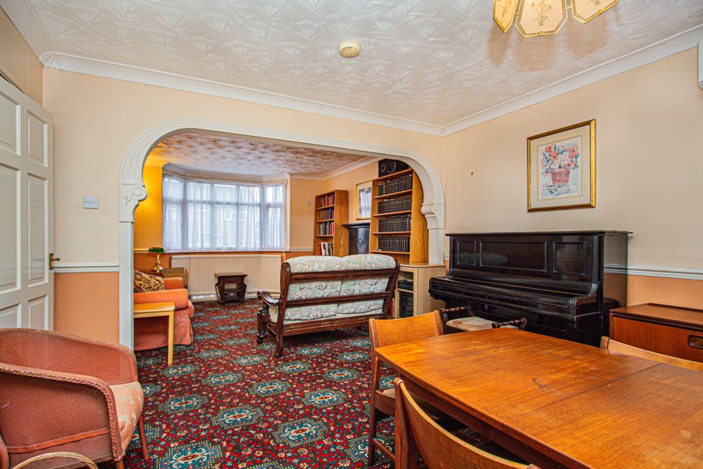 Property photo 2 of 15 Lounge/Dining Room