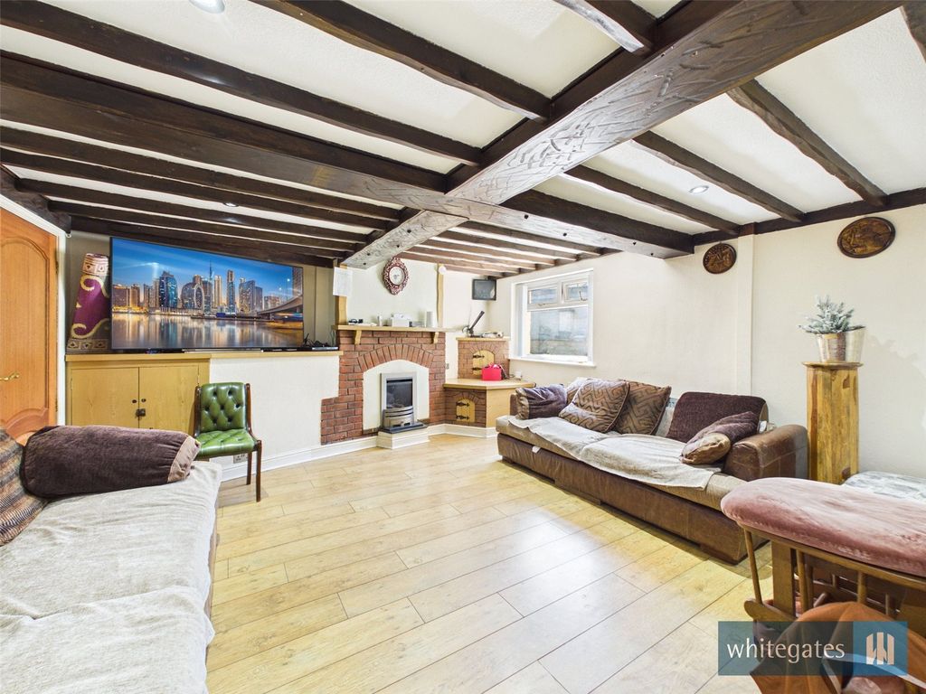 Property photo 2 of 16 Picture No. 05