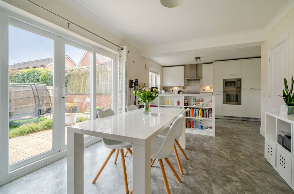 Property photo 2 of 23 1442562-16-69E112...