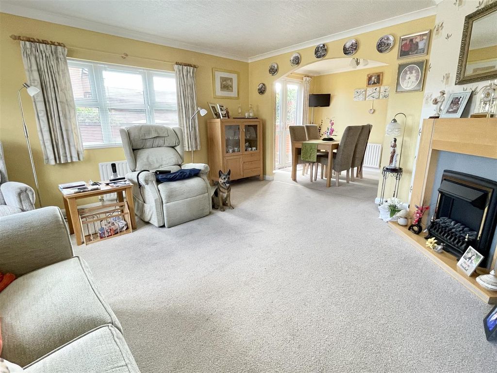 Property photo 3 of 17 Img_5285.Jpg