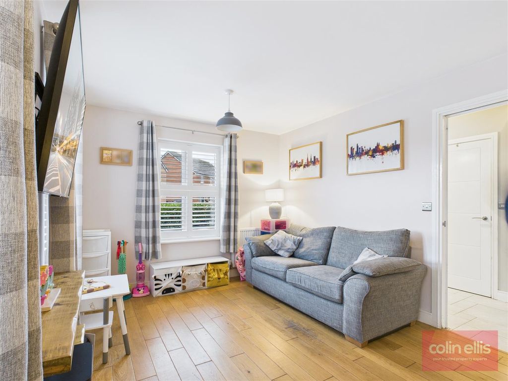 Property photo 2 of 22 Cam05075G0-Pr0239-Still016.Jpg