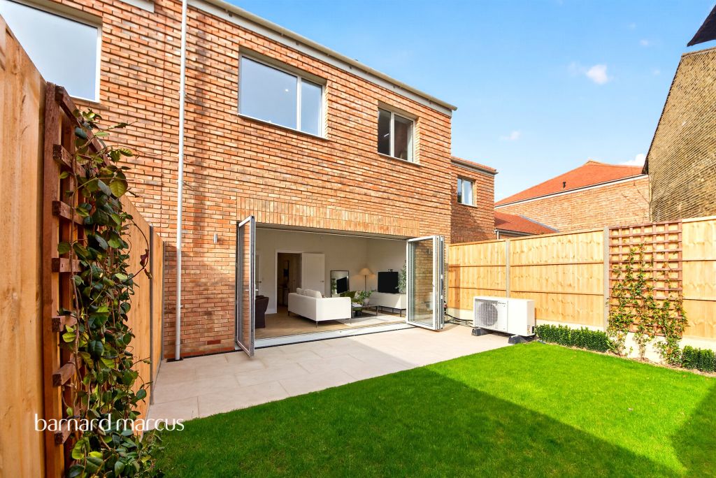 Property photo 3 of 15