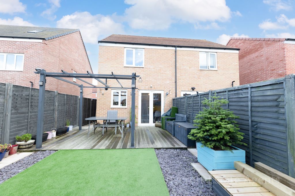 Property photo 2 of 14