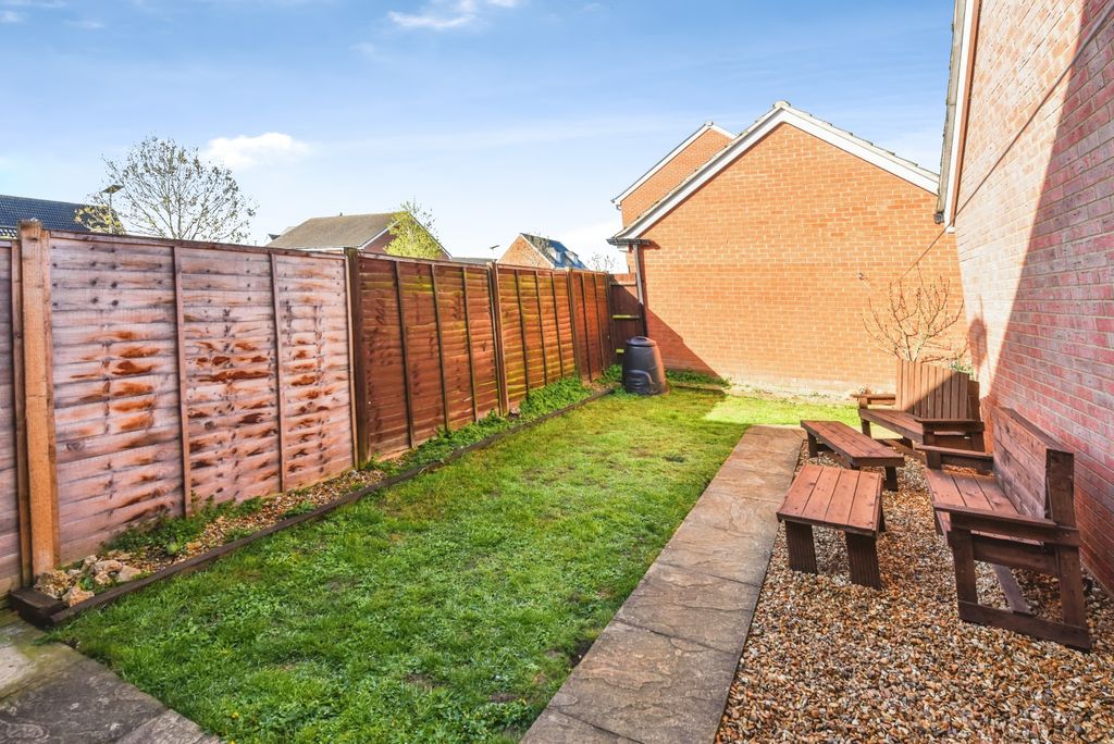 Property photo 2 of 19