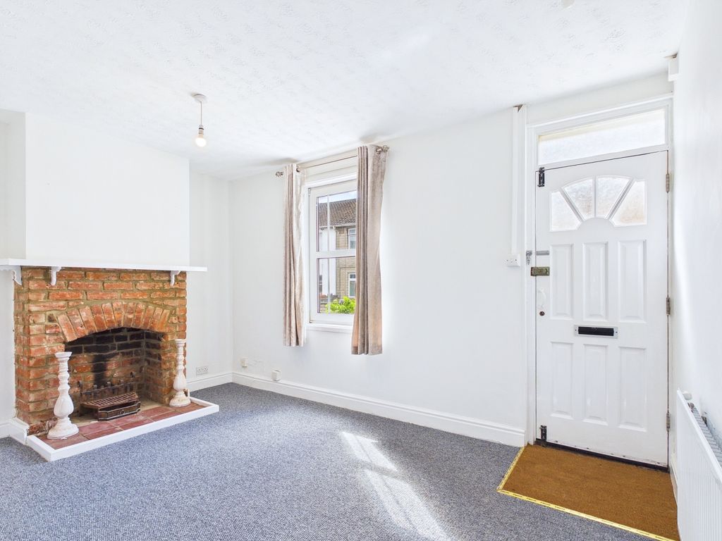 Property photo 1 of 12 Cam01338G0-Pr0180-Still004