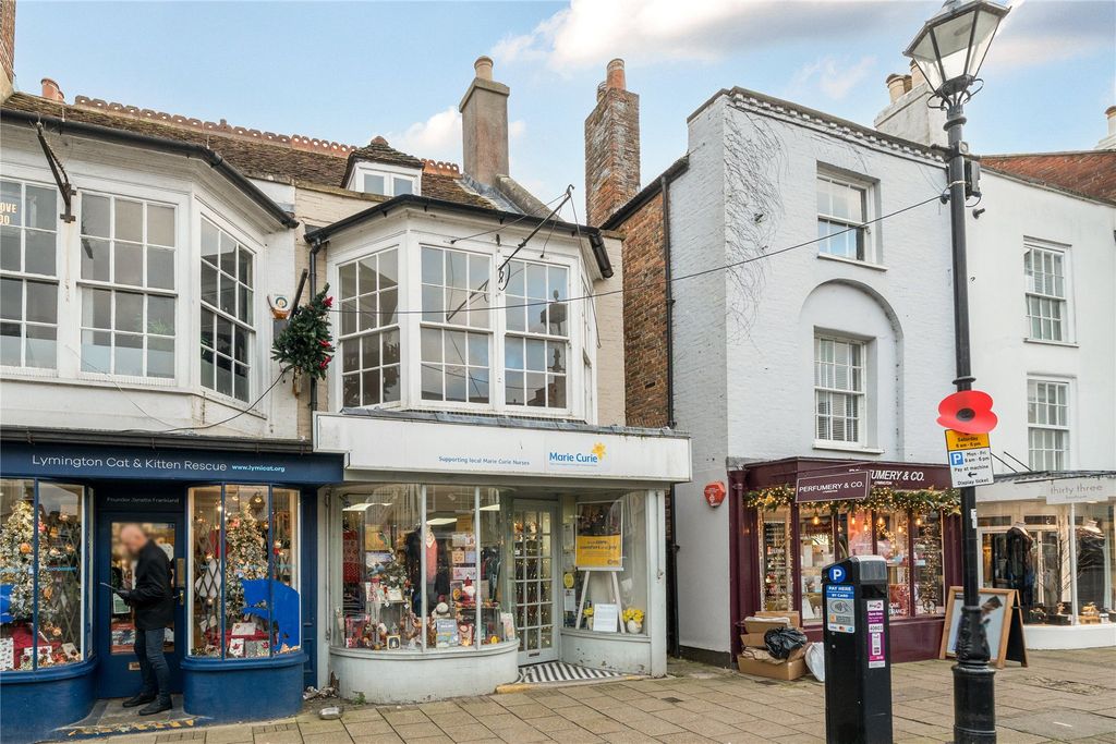 Property photo 1 of 23 Picture No. 05