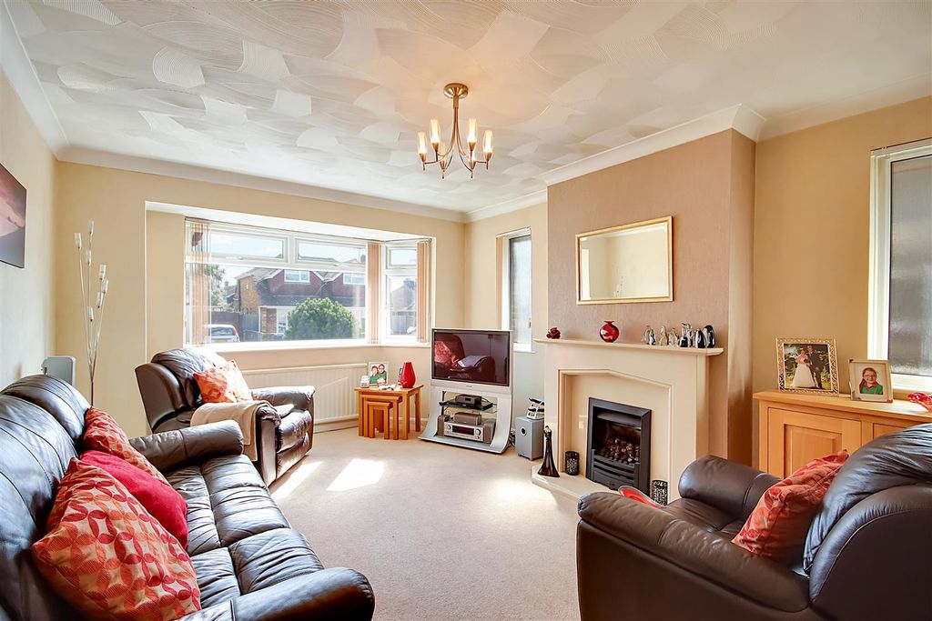 Property photo 3 of 19 Img_8684-Img_8686.Jpg