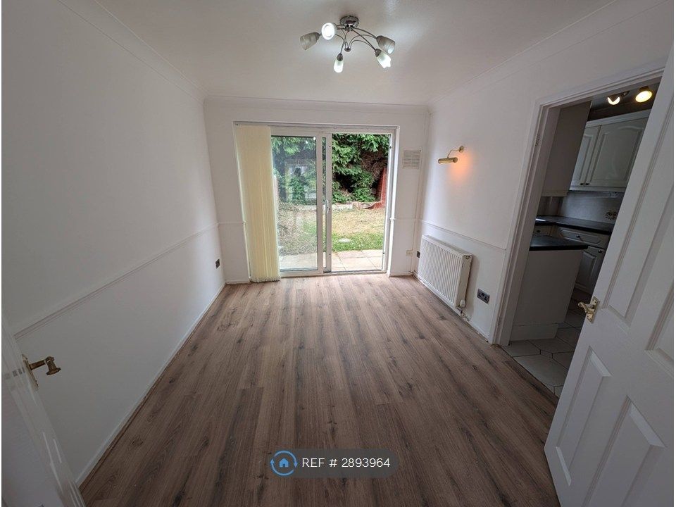 Property photo 3 of 35 Dining Room