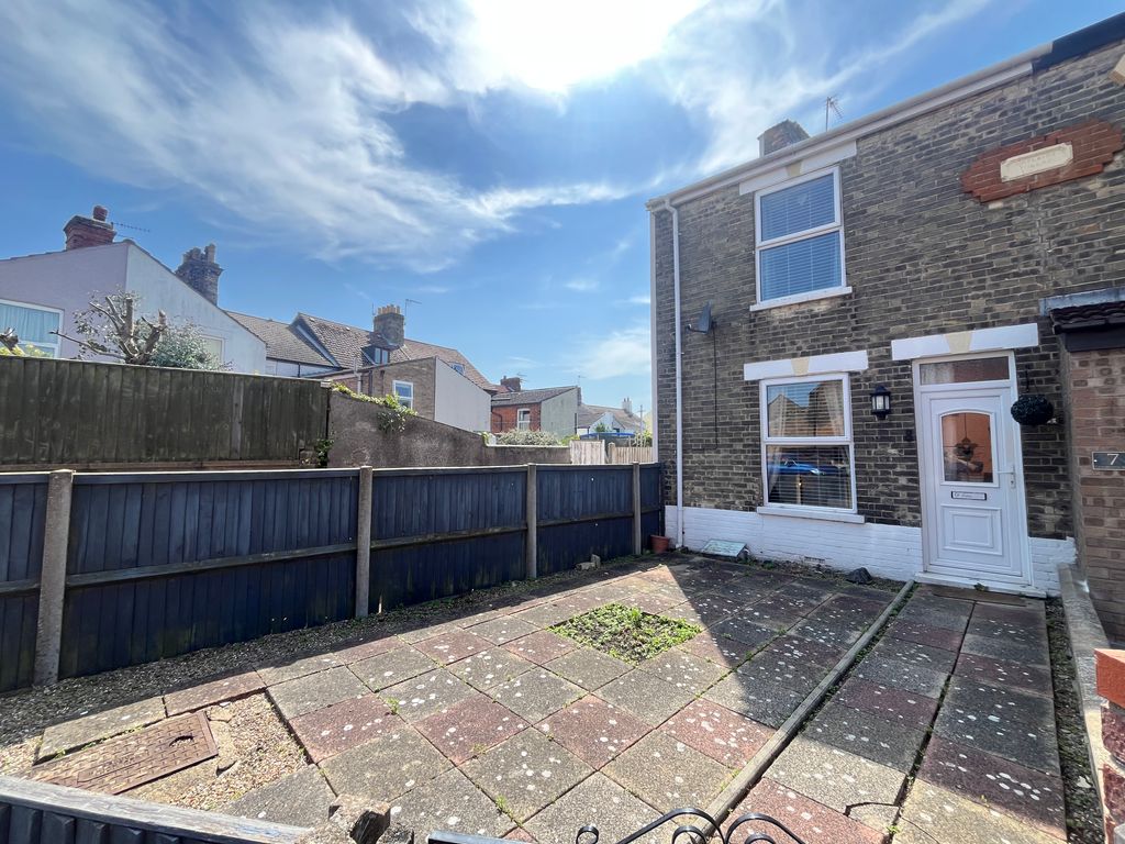 Property photo 1 of 13 Front