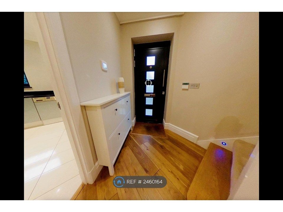 Property photo 2 of 35 Entrance
