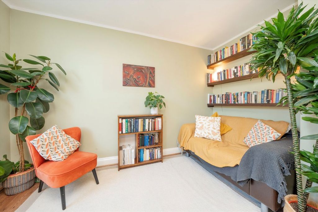 Property photo 2 of 6