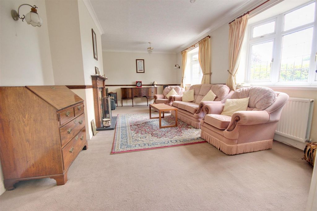 Property photo 3 of 16 Img_7549-Img_7551_Lzn.Jpg