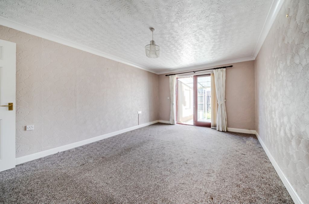Property photo 2 of 20 1450656-7-69E8A016A7739