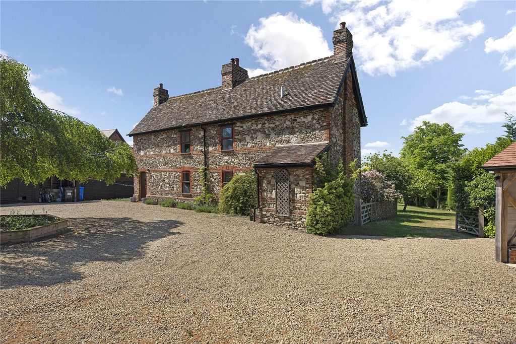 Property photo 1 of 26 Picture No. 01