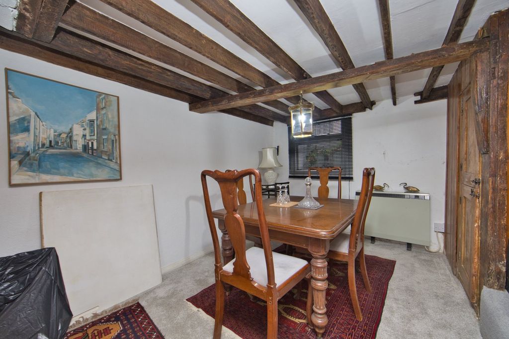 Property photo 3 of 9 Picture 3