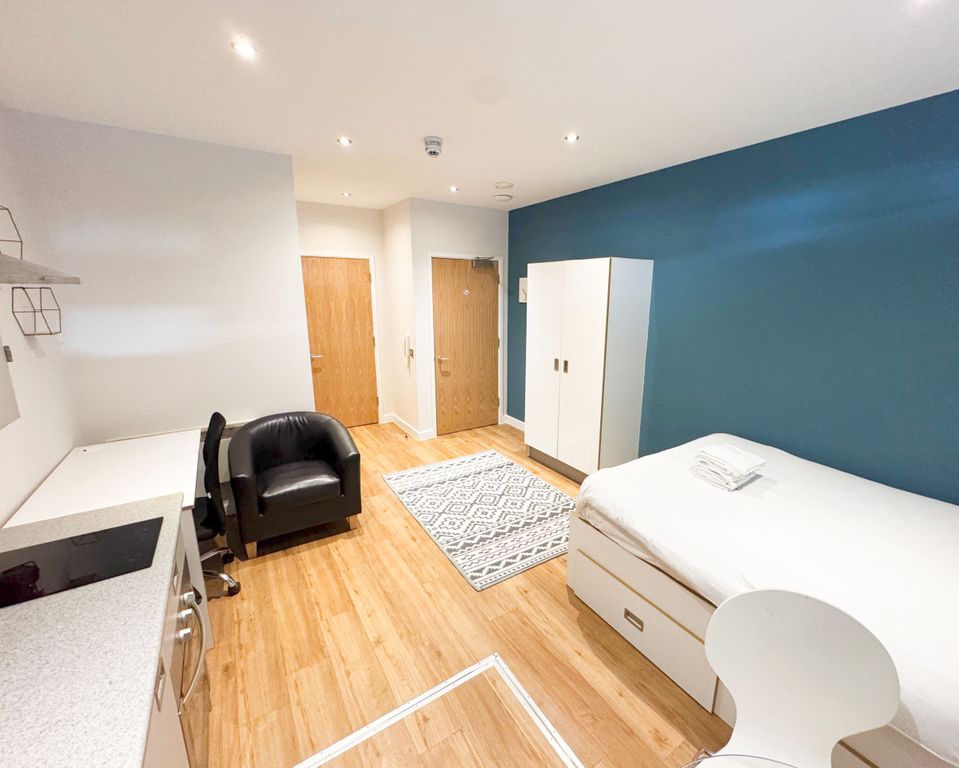 Property photo 3 of 5