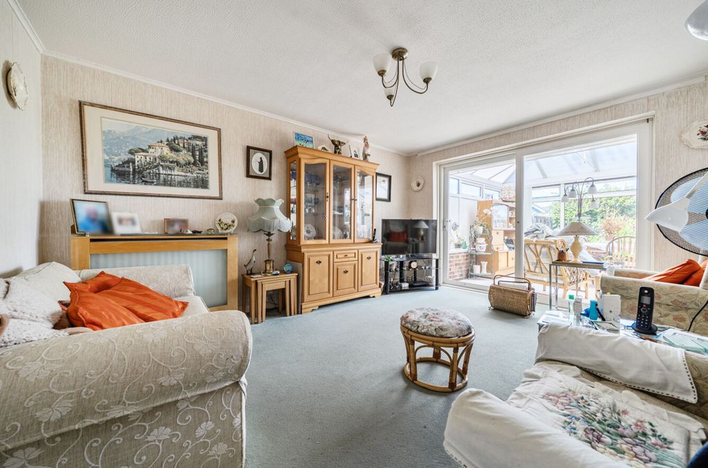 Property photo 2 of 13