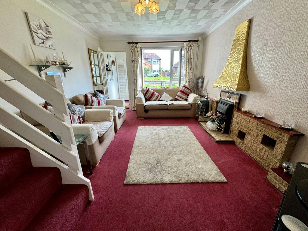 Property photo 2 of 16 Picture No. 05