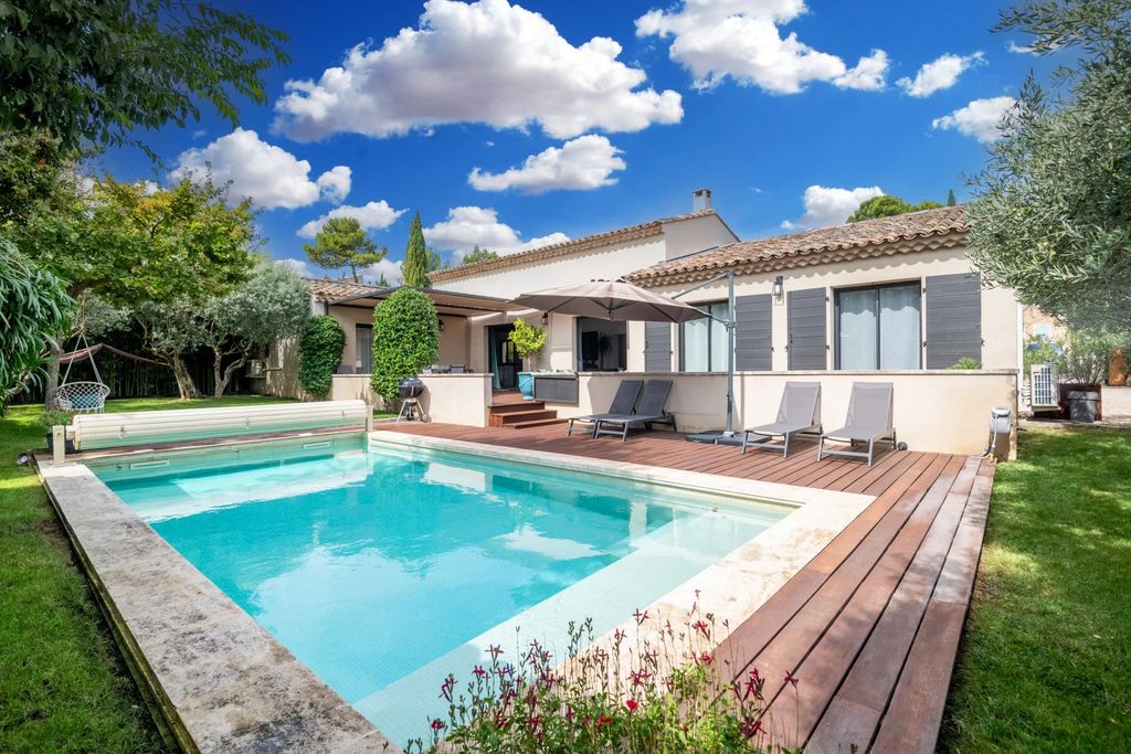 Property photo 1 of 26