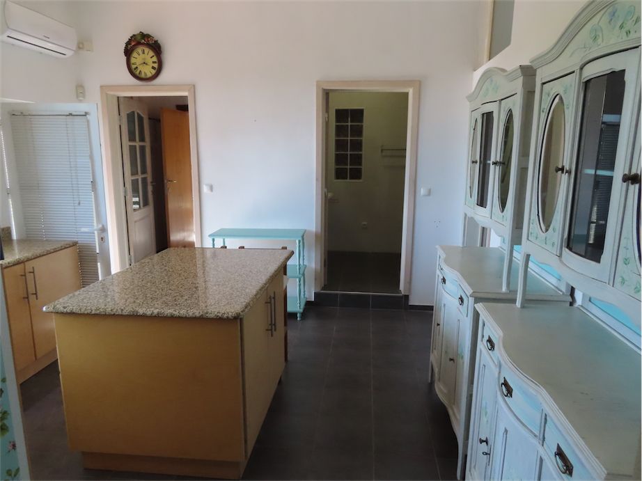 Property photo 1 of 50
