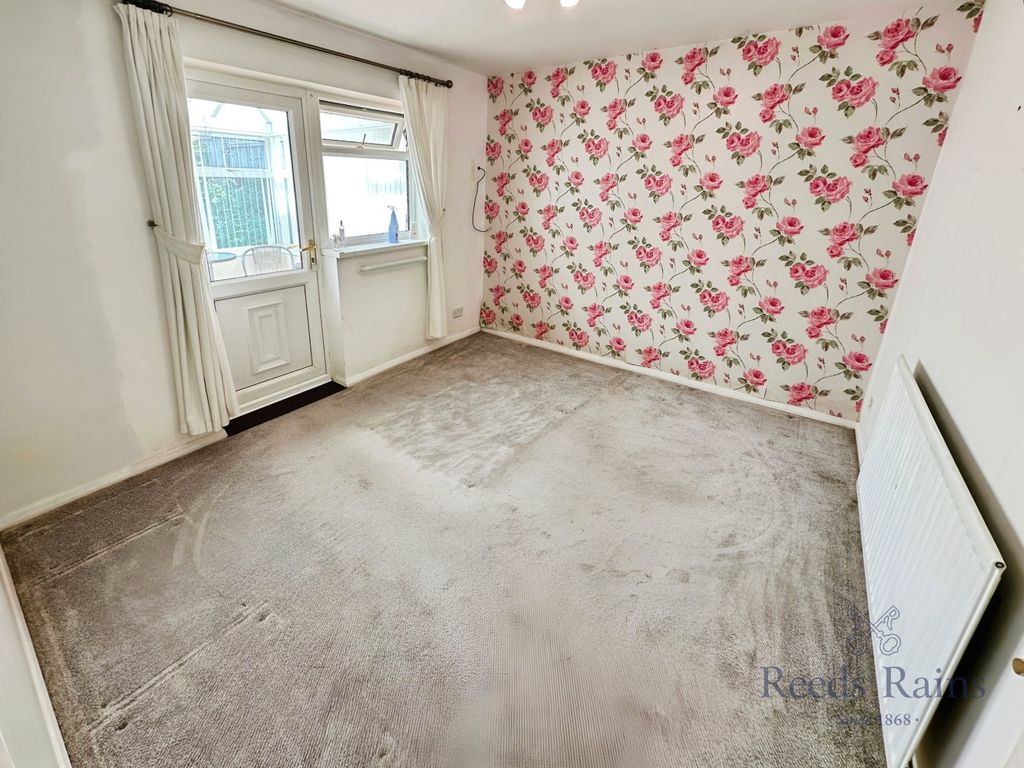 Property photo 3 of 8 Bedroom One