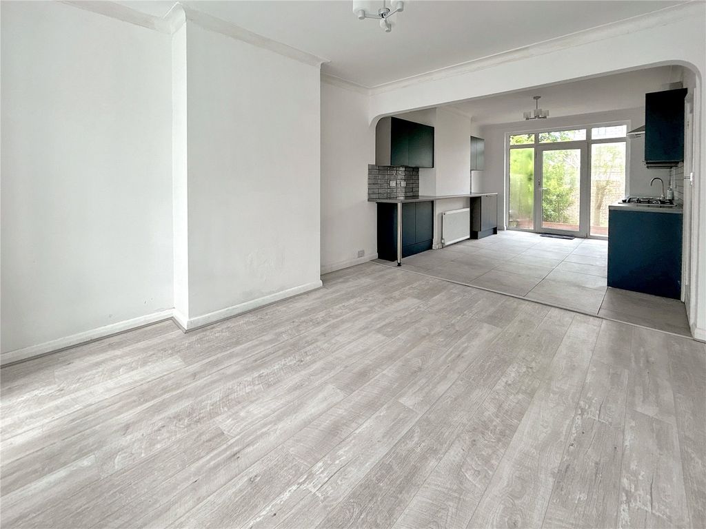 Property photo 3 of 30 Picture No. 29