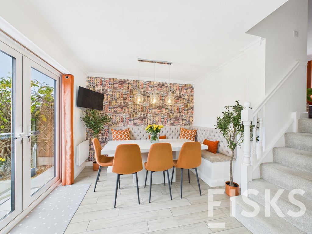 Property photo 3 of 24